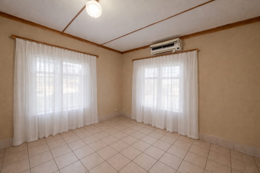 4 Bedroom Property for Sale in Kathu Northern Cape